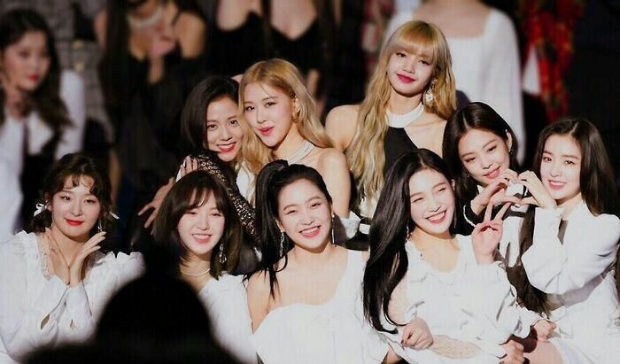 Rising positive icon Mistrot 2 girl group ‘Pastel Girls’