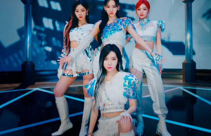 Wonho and Weki Meki join K-Pop Platform Universe.