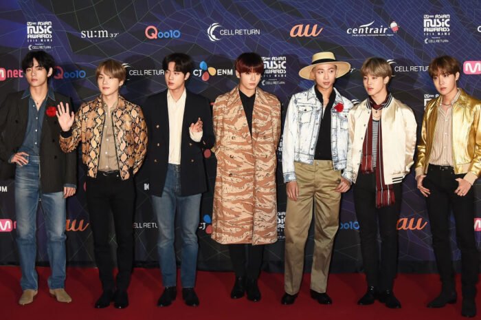 BTS sweeps the top of the K-Pop radar year-end closing music video SNS category