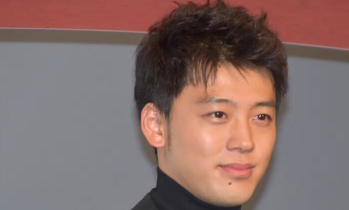 Ryoma Takeuchi, disappointed with the first challenge of an anime voice actor. Impressed by the illustration Shikishi directed by Masashi Ando, ‘This is super hot.’