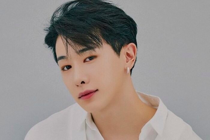 Wonho won the ‘2021 Hanteo Music Awards’ Artist Award Rise as a unique K-pop male solo