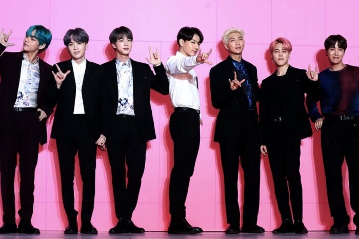 Nature, sweet communication with fans at one-on-one LAN fan meeting Express fan love ‘eyes.’