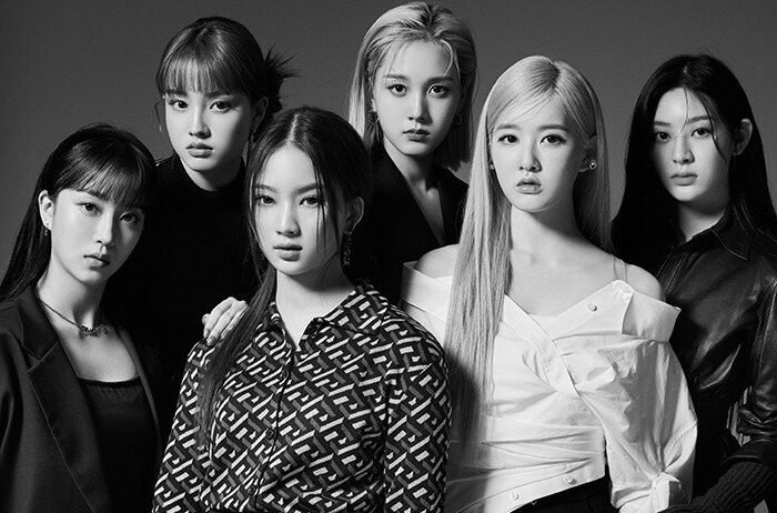 STAYC opens ‘Young-Love.com’ official theme cafe for ‘Sweet’