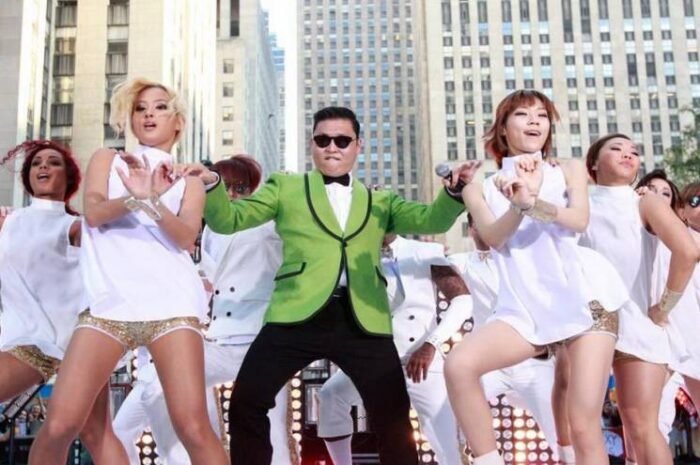 Psy topped the K-Pop Radar Chart for three weeks in a row. ‘Gangnam Style’ music video views soar.