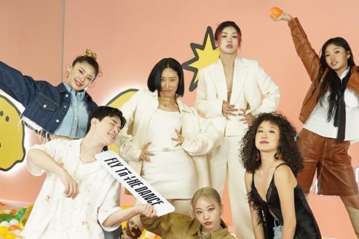 The first broadcast of ‘Fly to the Dance.’ ‘A terrifying enthusiasm in Times Square.’