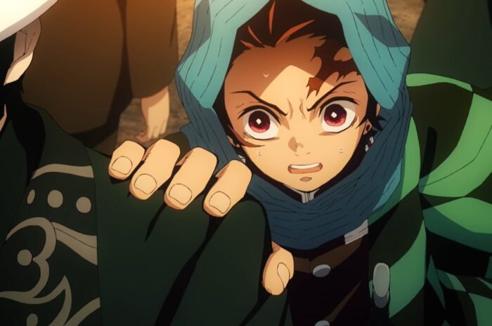 14-year-old Kaede Shibasaki, in front of voice actors Hiro Shimono & Tomokazu Sugita, who appeared in his favorite anime, ‘Kimetsu no Yaiba.’