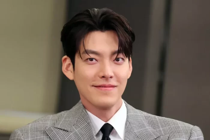 Woobin Kim, ‘Different class suits.’