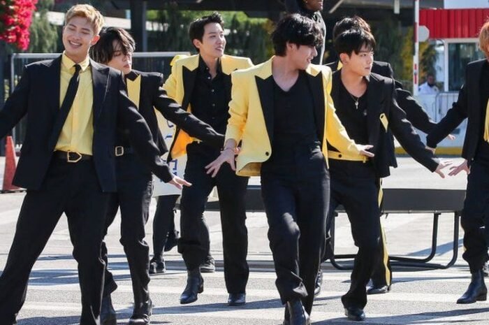 ‘Can’t even play an instrument VS ‘Stage planning is important’. ‘Producer’s Qualification’ launched by ‘Listen Up’