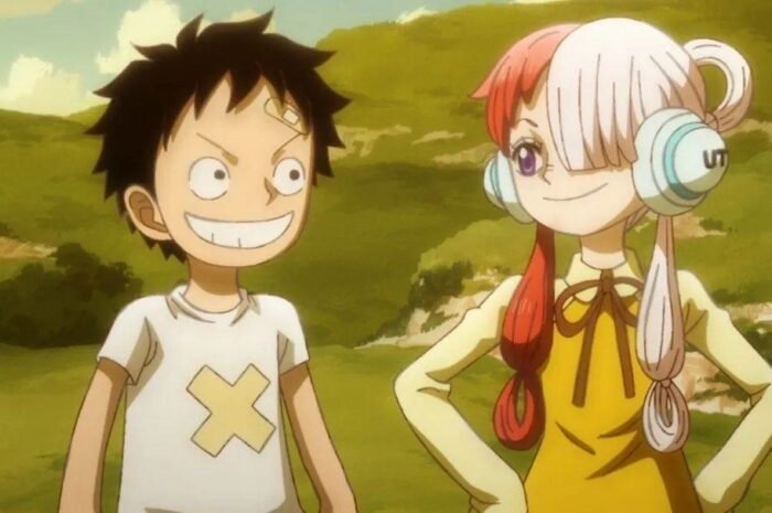 A set of 8 postcards is included as an admission bonus for the 6th installment of the movie ‘One Piece.’