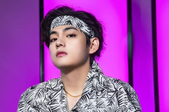 BTS V, #1 in Japan for 84 weeks in a row. ‘Taetae Land’s overwhelming presence