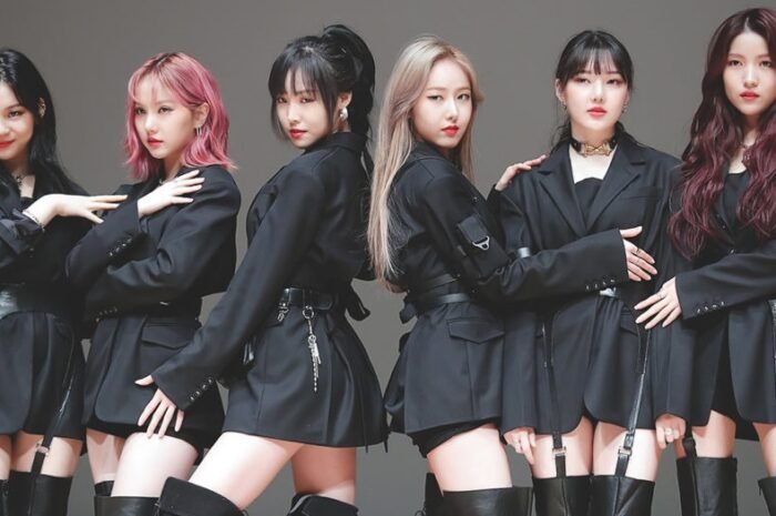 North Korean singer plagiarizes his girlfriend’s ‘finger tip’? ‘Did you envy K-pop?’