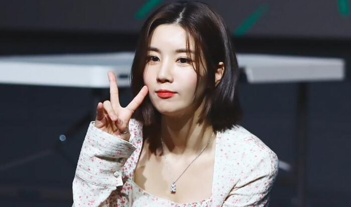 Taking a break from ‘Kwon Eunbi’s Mubeat Live.’ Season 1 last broadcast on the 30th